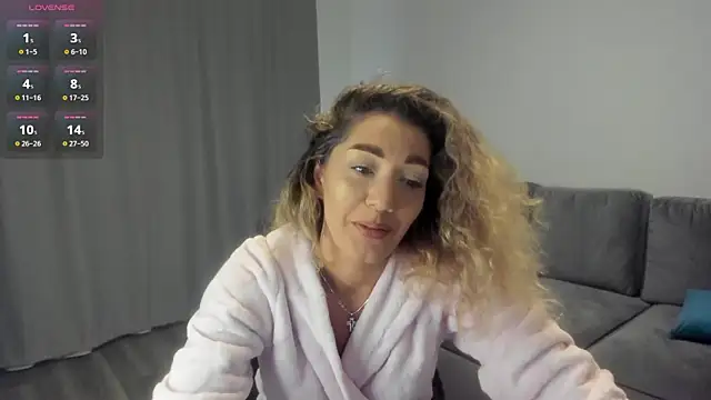 rossana doll online show from 01/14/26, 07:03