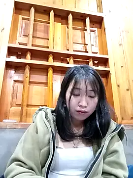 susie min online show from 12/01/25, 12:54