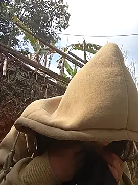 susie min online show from 12/02/25, 03:34