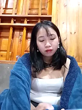 susie min online show from 12/02/25, 10:49