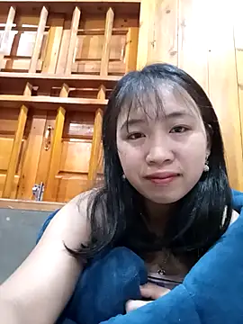 susie min online show from 12/03/25, 11:03