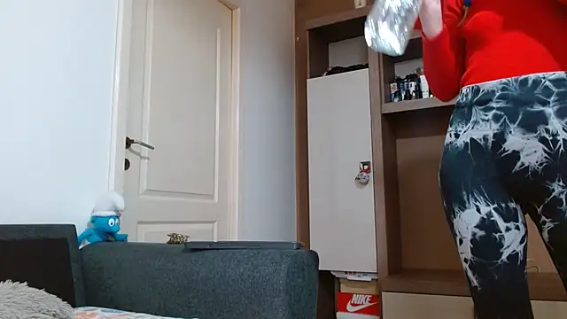 Erii18 online show from 04/01/26, 01:41