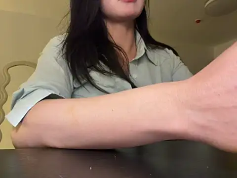Snapshot of mitao_xx chatting on 05/20/26, 02:34 mitao xx online show from 05/20/26, 02:34