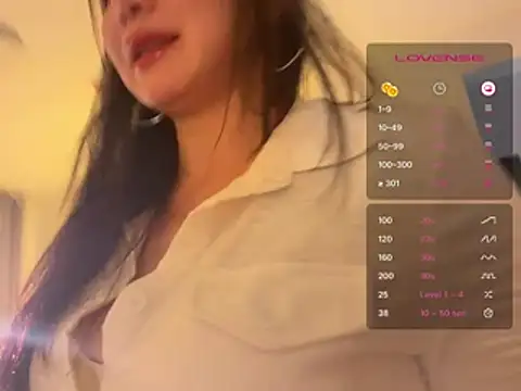 Snapshot of mitao_xx chatting on 06/16/26, 01:36 mitao xx online show from 06/16/26, 01:36
