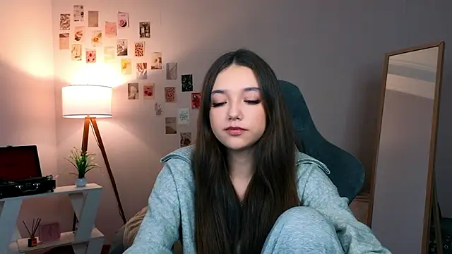 Vexorine online show from 02/15/26, 07:32