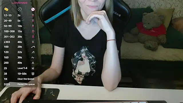   Katherine    online show from 12/03/25, 03:21