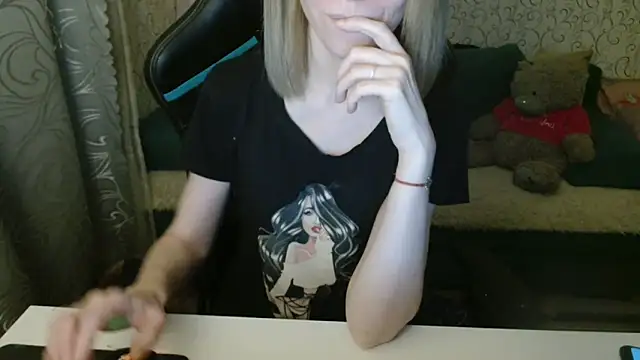   Katherine    online show from 12/05/25, 03:20