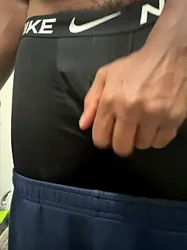 Snapshot of talkyouthroughit chatting on 11/20/25, 04:51 talkyouthroughit online show from 11/20/25, 04:51