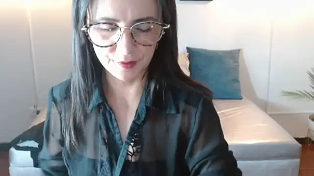 Juliana  lx online show from 03/25/26, 01:50