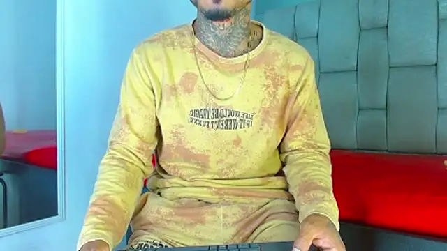 Hot Latino x online show from 03/27/26, 12:38