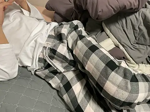   kim online show from 12/03/25, 01:20