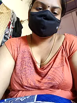 Paru Tamil Ponnu online show from 11/22/25, 04:55