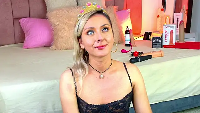 Lunitaa Diva online show from 01/11/26, 04:12