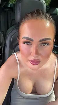 Snapshot of Ruby_brooksxo chatting on 05/17/26, 03:08 Ruby brooksxo online show from 05/17/26, 03:08