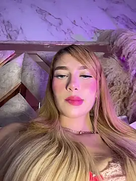 valeryfox   online show from 12/18/25, 10:38