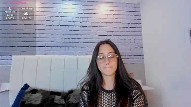 SophieeMoore online show from 02/04/26, 01:39