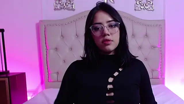 Lia Lean online show from 11/29/25, 11:24