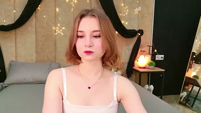 Janice Corona online show from 04/18/26, 03:49