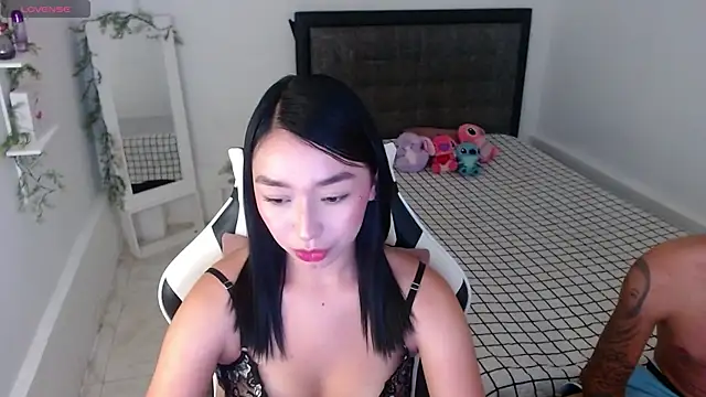 Snapshot of Ariel_Laurentt chatting on 07/03/26, 02:18 Ariel Laurentt online show from 07/03/26, 02:18