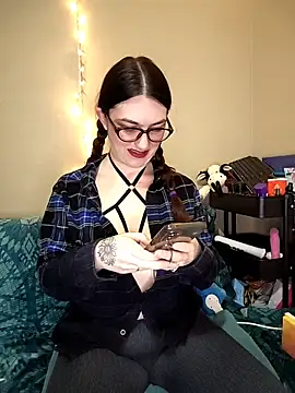 LaylaLucis online show from 02/05/26, 11:20