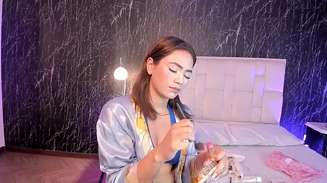 ClarissaMorreti online show from 12/04/25, 12:25