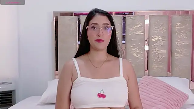 Isa londonn21 online show from 12/04/25, 09:12