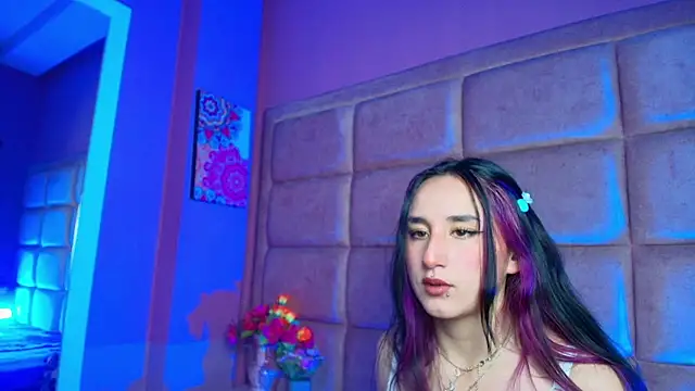 CharlotteStuart online show from 02/27/26, 04:01