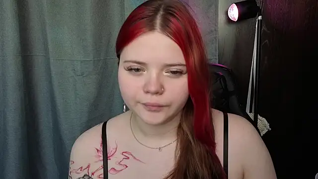 Snapshot of KellyFiery chatting on 06/15/26, 08:27 KellyFiery online show from 06/15/26, 08:27