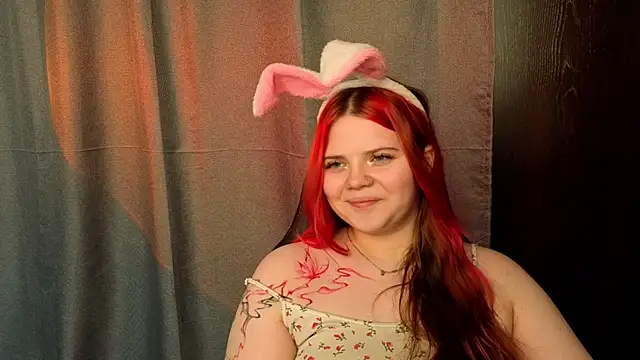 Snapshot of KellyFiery chatting on 06/17/26, 08:28 KellyFiery online show from 06/17/26, 08:28