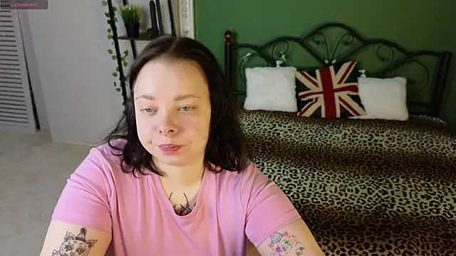 Vlada vv online show from 04/17/26, 06:16