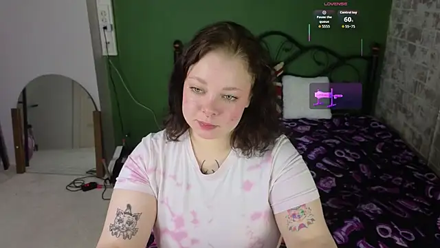 Snapshot of Vlada_vv chatting on 06/03/26, 04:26 Vlada vv online show from 06/03/26, 04:26