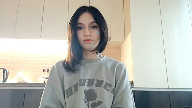 Snapshot of KennaElse chatting on 11/21/25, 10:25 KennaElse online show from 11/21/25, 10:25