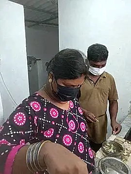 Desicouple1706 online show from 01/11/26, 03:44