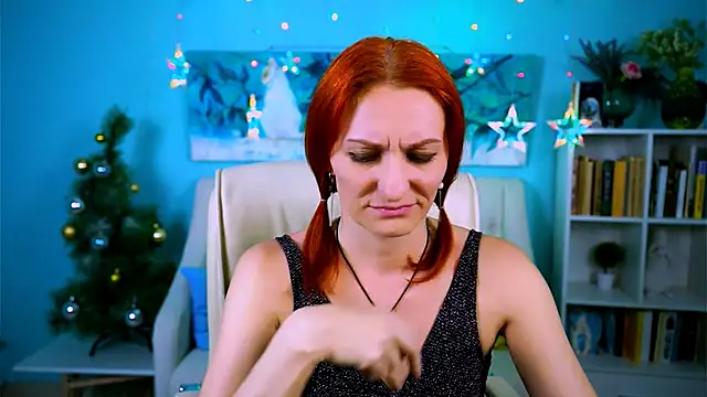 DianaTorrens online show from 12/16/25, 12:54