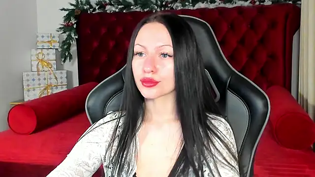 NaomiBlakes online show from 12/21/25, 05:14