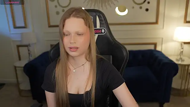 Charlotte Dreams online show from 06/30/26, 03:35