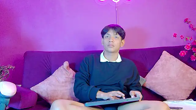 Liam Sinclair online show from 02/05/26, 07:29