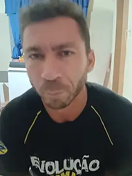 RobertoLuiz84 online show from 05/17/26, 02:20