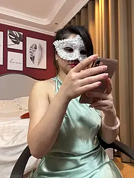 Queen-of-Love online show from 12/19/25, 11:34