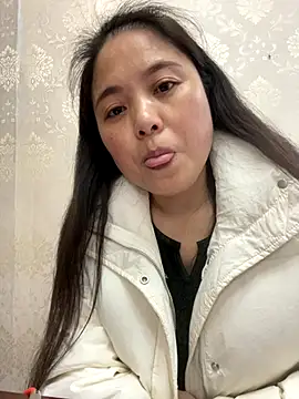 Snapshot of tianwei2567 chatting on 12/21/25, 07:59 tianwei2567 online show from 12/21/25, 07:59