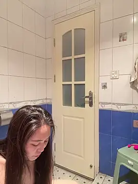 Snapshot of tianwei2567 chatting on 02/09/26, 02:43 tianwei2567 online show from 02/09/26, 02:43