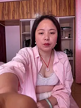 tianwei2567 online show from 04/19/26, 12:22