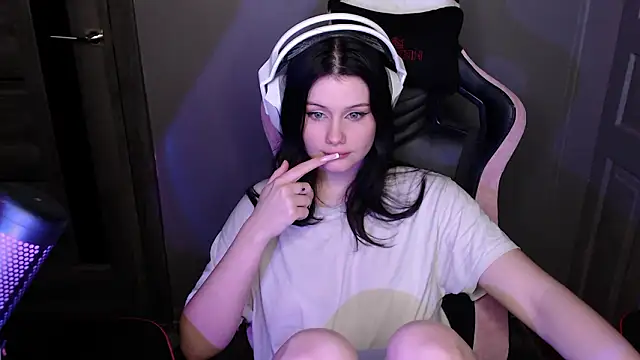 Moon raven online show from 01/16/26, 09:08