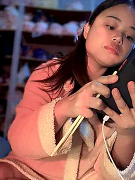 Toffee-00 online show from 11/30/25, 10:41