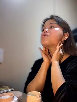 Toffee-00 online show from 03/23/26, 09:24