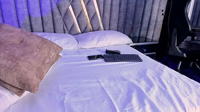 NicolaiKarav online show from 04/12/26, 12:10