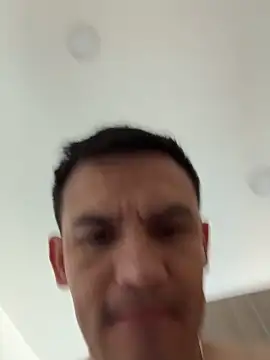 DARAyala online show from 11/21/25, 04:16