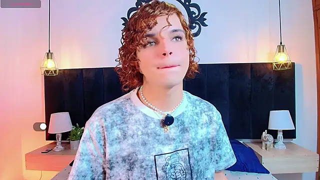 Skyee angel online show from 04/19/26, 01:21