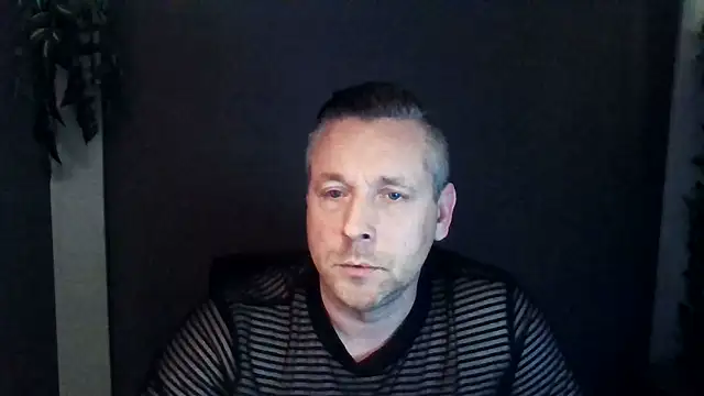 Hunter Fl online show from 11/23/25, 03:45