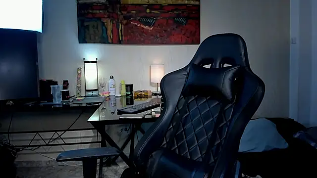 Snapshot of aress_damon chatting on 12/21/25, 09:11 aress damon online show from 12/21/25, 09:11